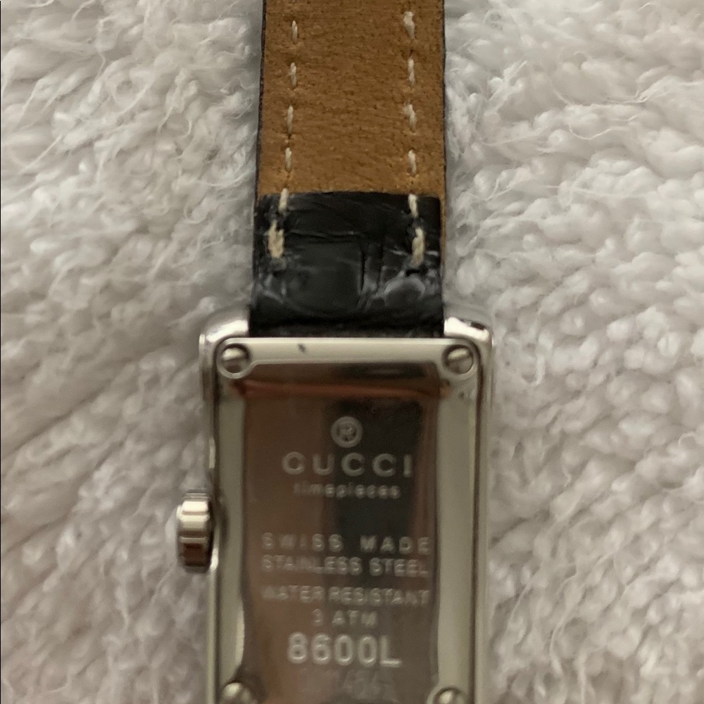 Gucci 8600 L diamond leather watch Mother of Pearl - Picture 6 of 7